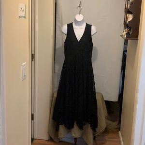 Taylor Sz6 Black Floral Lace Dress